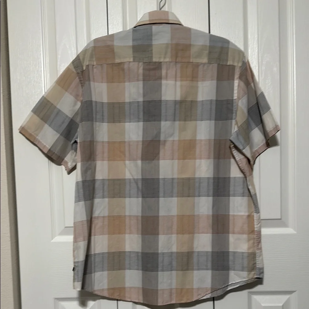 Geoffrey Beene Men’s SZ L (16-16 1/2) Checkered Short Sleeve Button Down Shirt - Picture 2 of 10